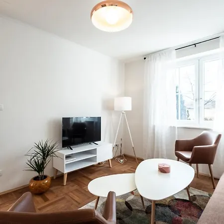 Oma's In Haus Grete Appartement Bad Waltersdorf