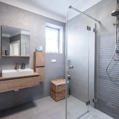 Oma's In Haus Grete * Bad Waltersdorf