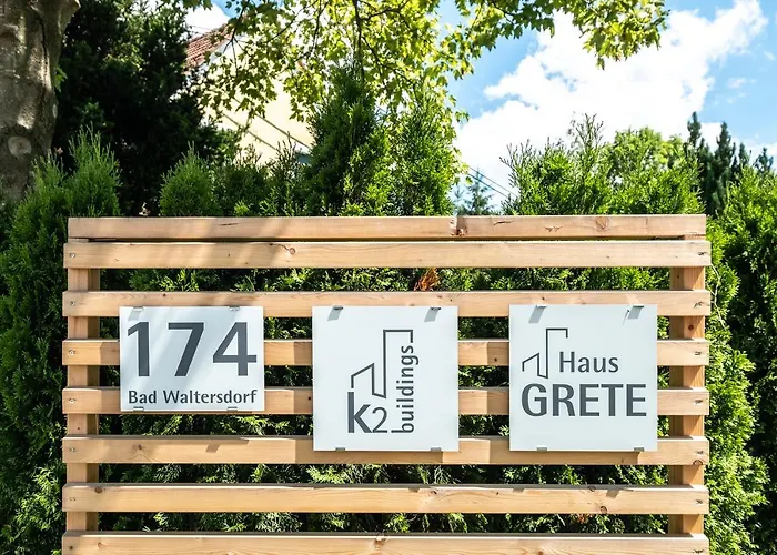 Oma's In Haus Grete *